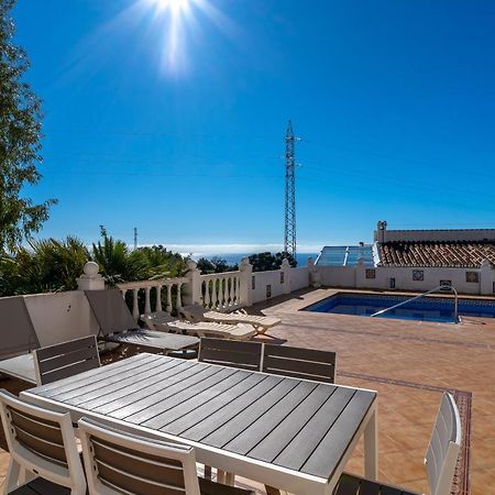 Villa Isabel Private Pool Casasol Нерха Екстериор снимка