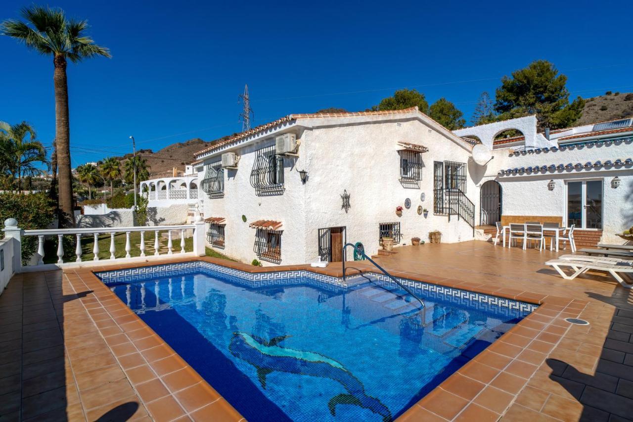 Villa Isabel Private Pool Casasol Нерха Екстериор снимка