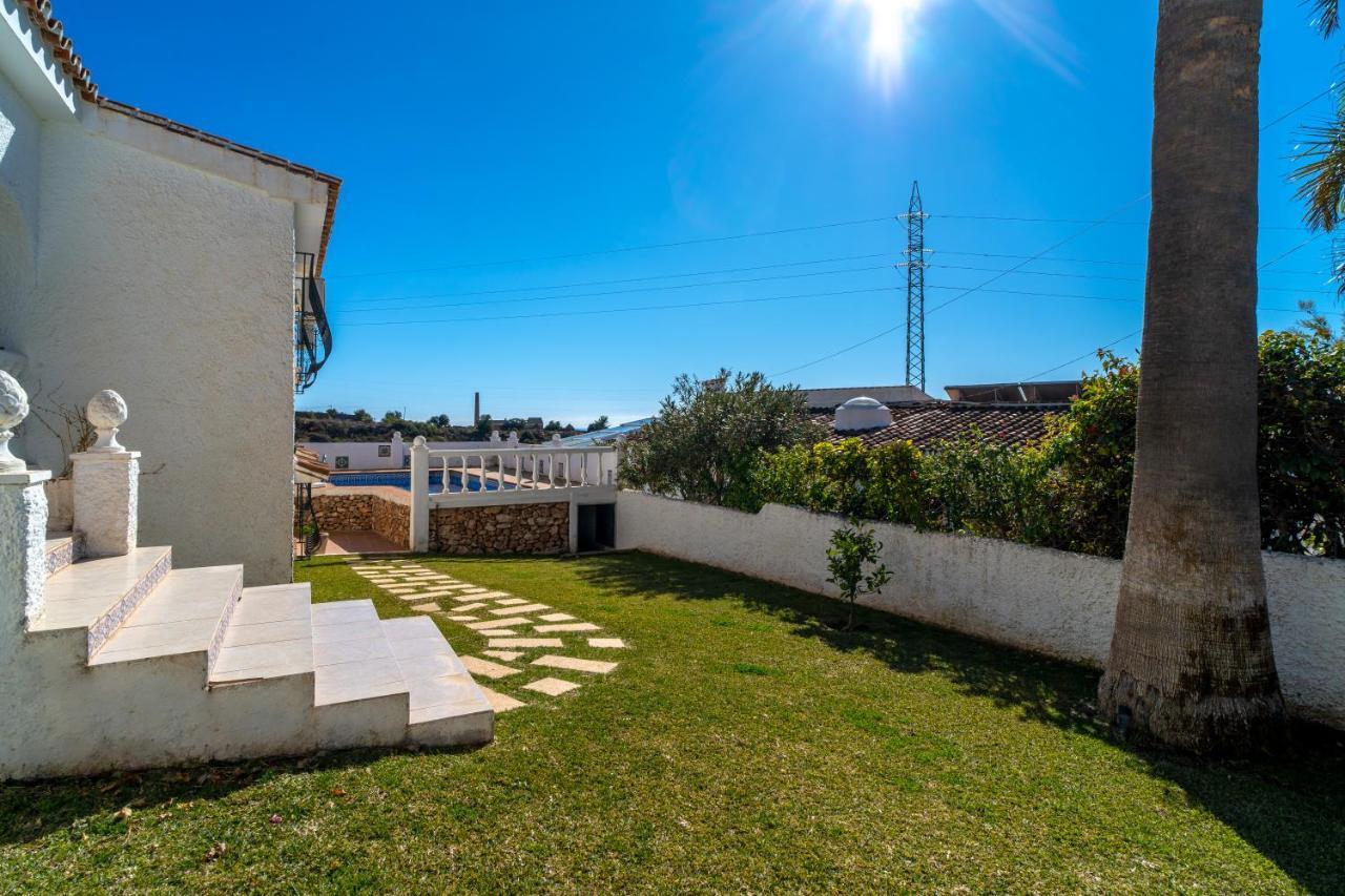 Villa Isabel Private Pool Casasol Нерха Екстериор снимка